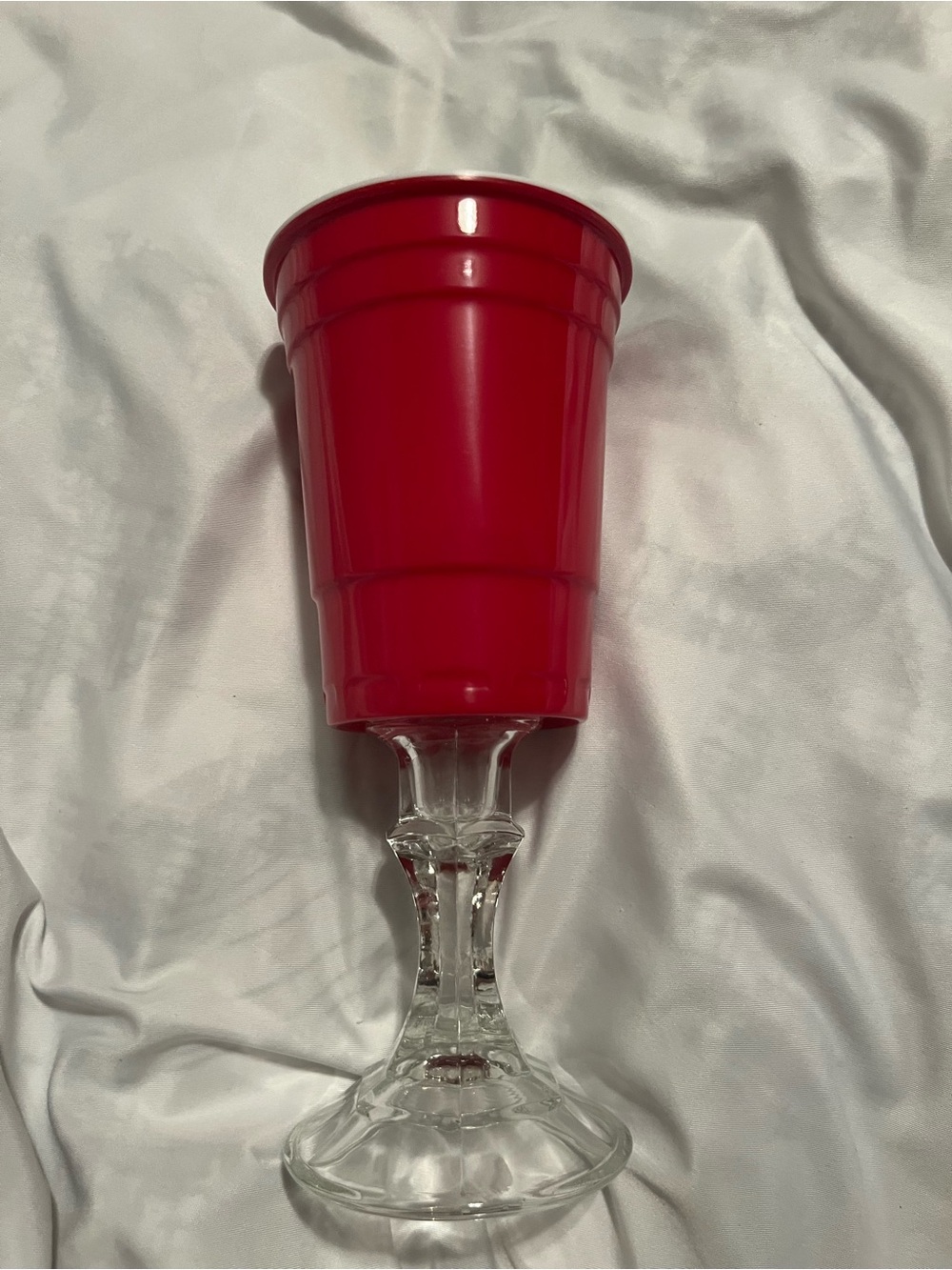 Red Plastic Party Wine Glass Cup with Clear Stem